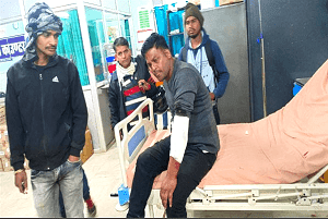 मुखिया के पति पूर्व नक्सली को मारी गयी गोली, हाथ में लगी खतरे से बाहर