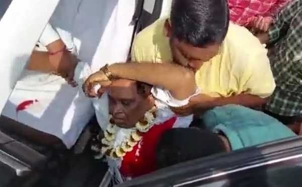 बॉडीगार्ड ने स्वास्थ्य मंत्री को मारी गोली