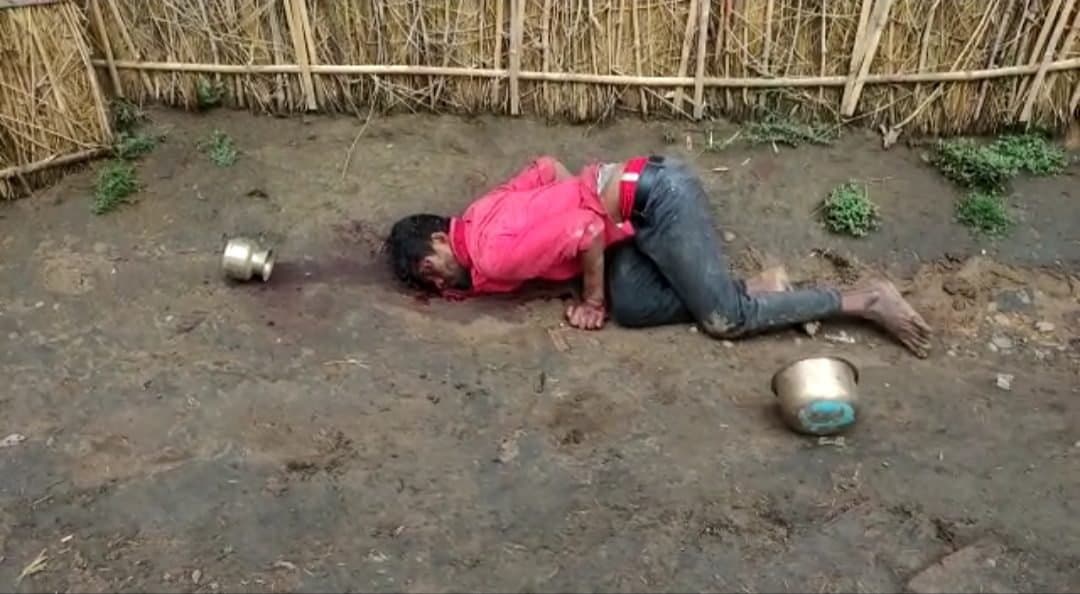 कालयुगी माँ के प्रेमी को बेटे ने उतार दिया मौत के घाट