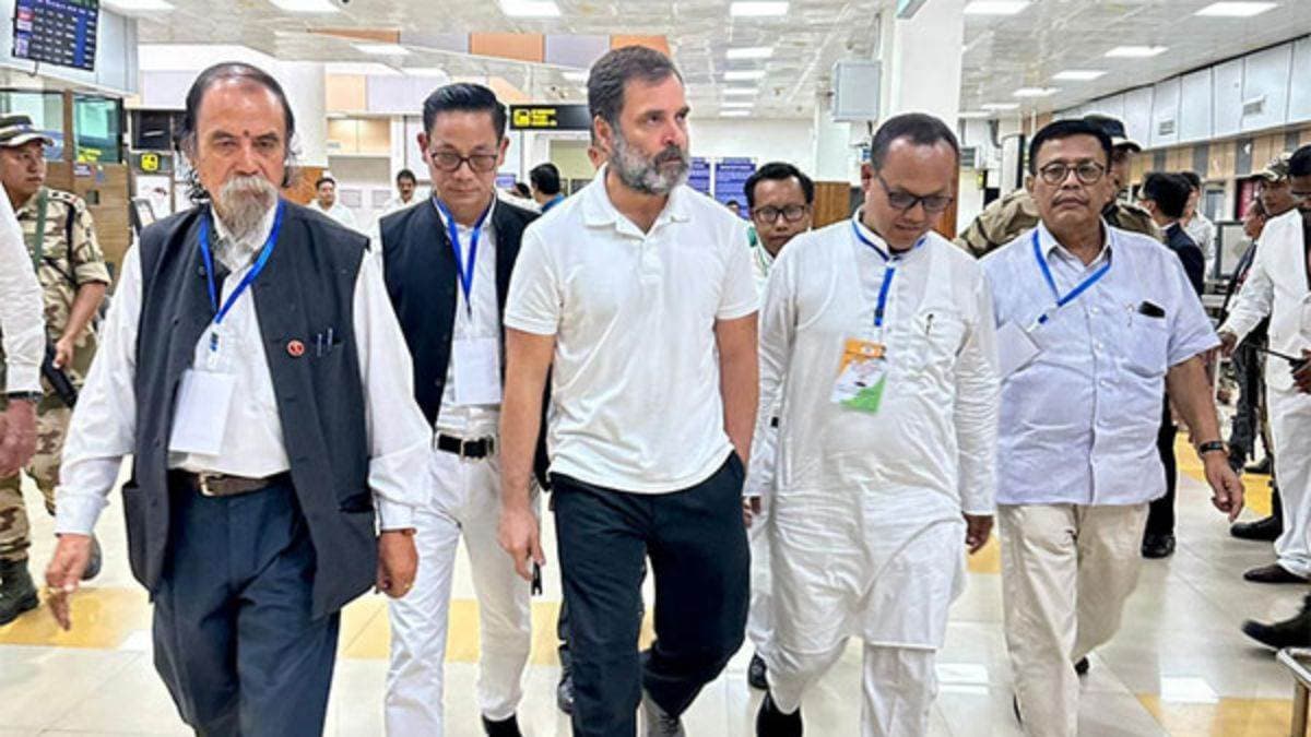 राहुल गांधी को नहीं मिली इजाजत, वापस लौटे इंफाल