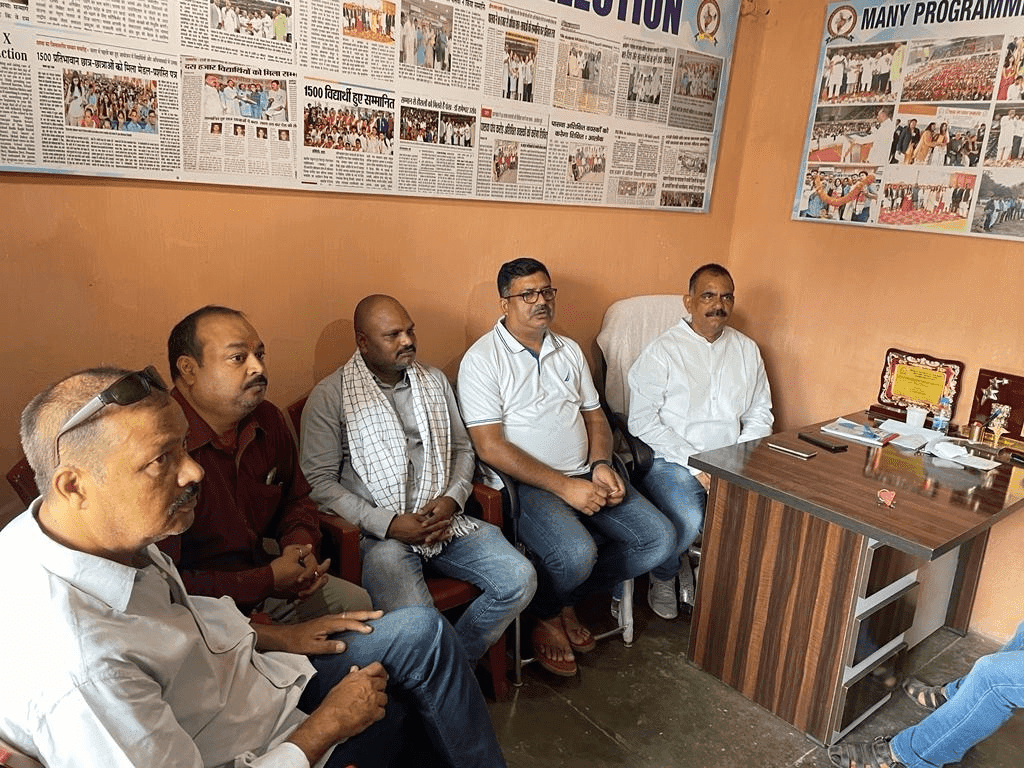 प्रचंड गर्मी को देखते हुए स्कूलों को 19 को खोलने की पासवा की मांग