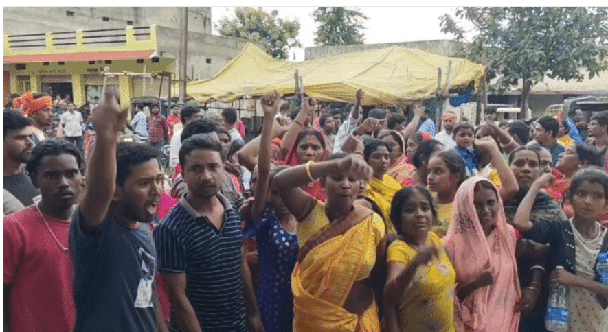 तीन दिन से लापता दो युवकों का शव विशुनपुर में मिला, सड़क जाम