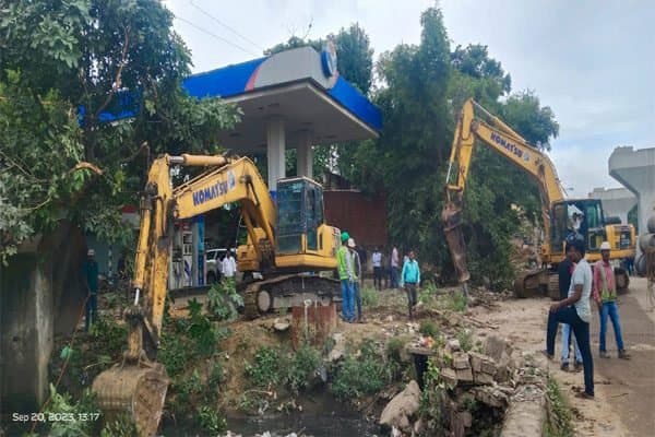 Kantatoli Flyover का ग्रहण छह साल बाद कटा, बाधक बने दो रैयतों का अतिक्रमण हटाया गया