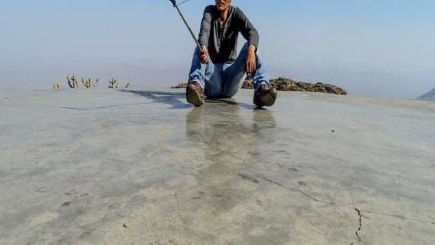सेल्फी लेने के चक्कर में गई युवक की जान