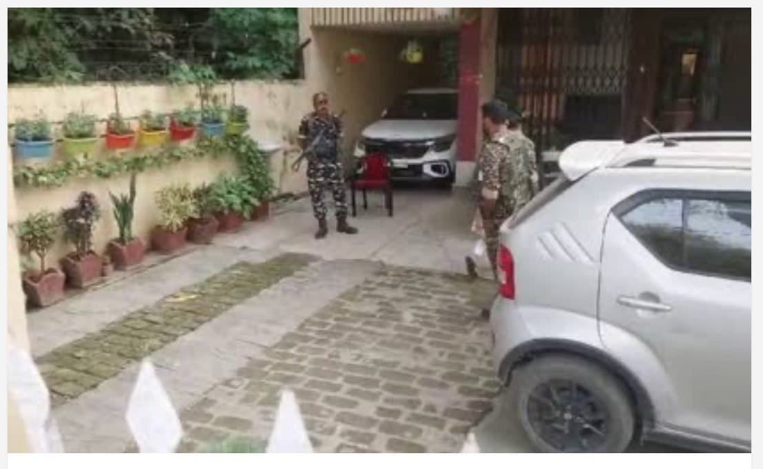 मंत्री मिथिलेश ठाकुर के भाई और आईएएस मनीष रंजन पर ईडी का छापा