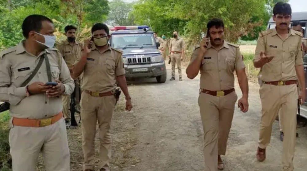 रेप पीड़िता ने थाने के बाहर दे दी जान…