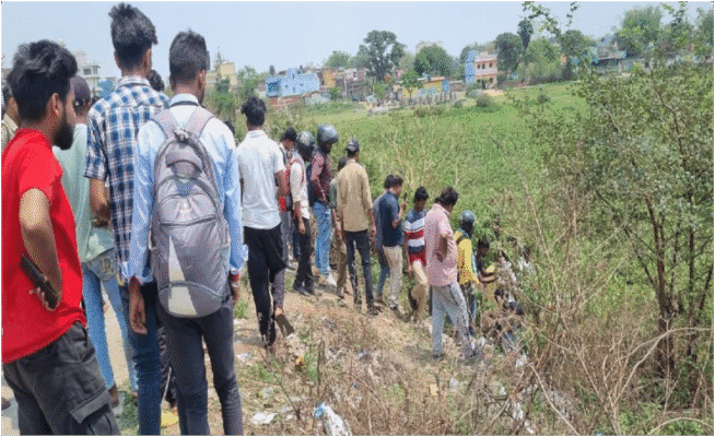 रांची में शव मिला, रातू तालाब शव, रांची क्राइम न्यूज़, काठीटांड युवक लापता, झाड़ियों में मिला शव, रांची हत्या केस, झारखंड हत्या समाचार, रातू थाना घटना, रांची न्यूज़ आज, रांची हत्या की खबर