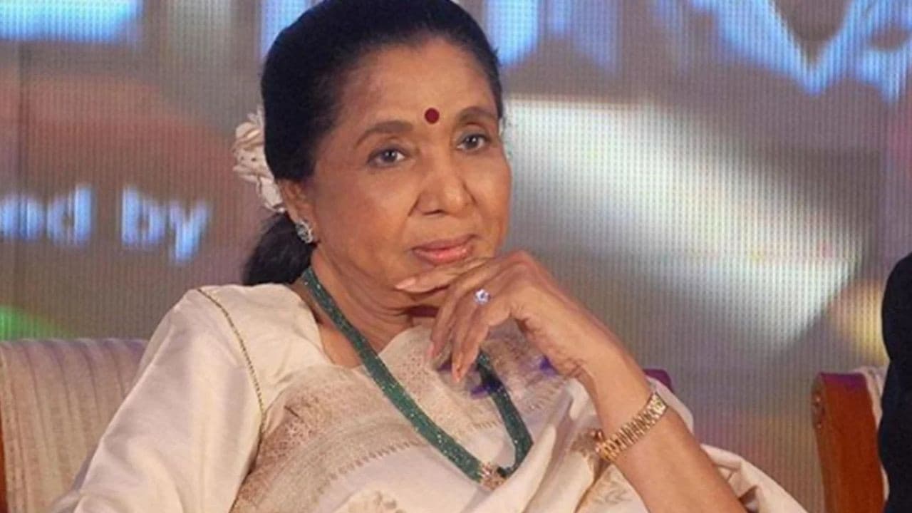 Asha Bhosle News: आशा भोसले को पर्सनैलिटी राइट्स केस में मिली राहत, बॉम्बे हाईकोर्ट ने दी ये बड़ी प्रोटेक्शन | Bombay High Court protects Asha Bhosle from AI impersonation personality rights from unauthorized use of her voice