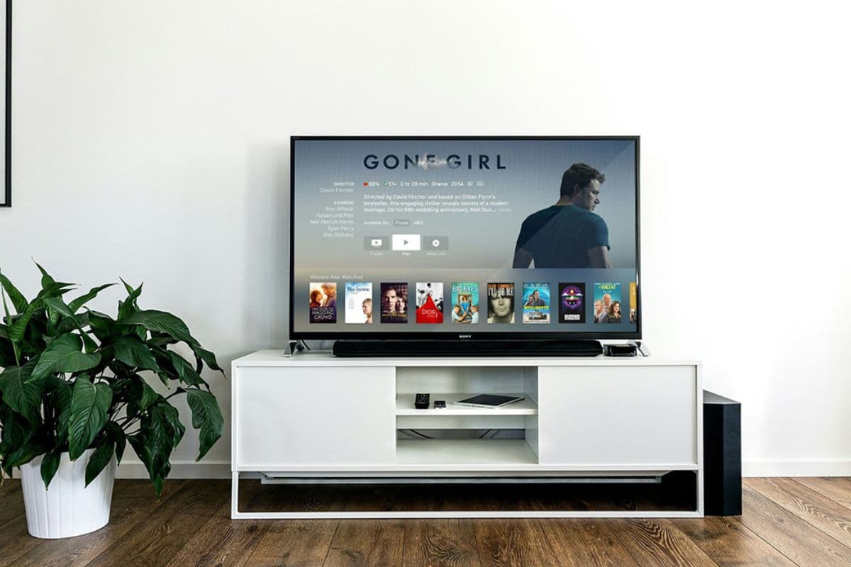 Amazon पर बेस्ट रेटिंग के साथ आते हैं ये 43 इंच के Smart TV, कीमत सिर्फ 16,999 से शुरू