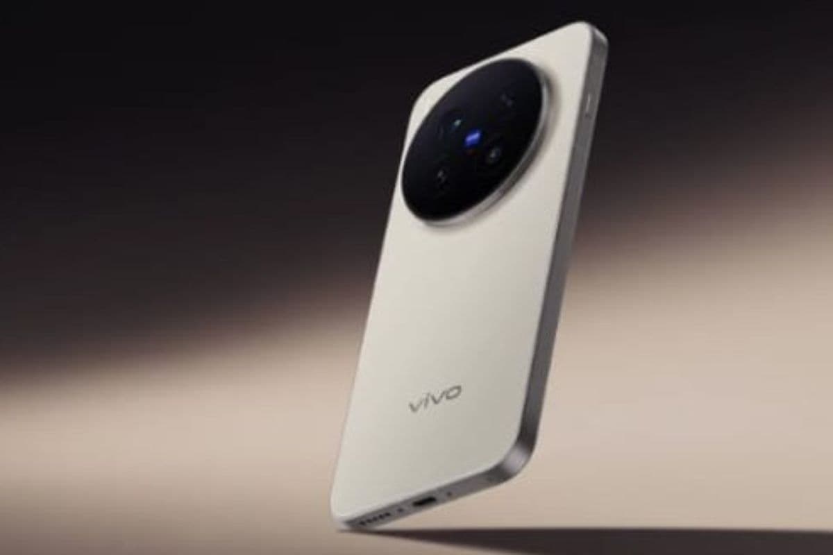सेल से पहले ही Vivo X300 Series हुई सस्ती, 200MP कैमरा वाले फोन पर मिल रहा तगड़ा लॉन्च ऑफर, फटाफट करिए चेक
