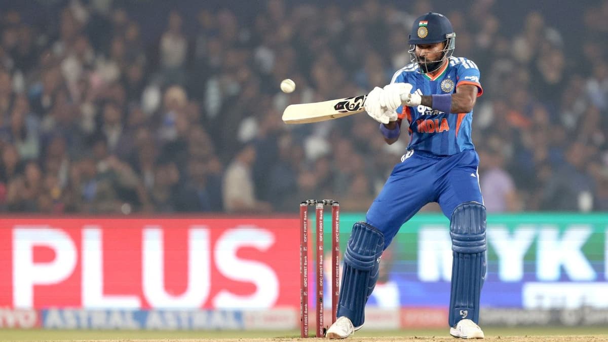 IND vs SA: हार्दिक की तूफानी वापसी, सिक्स लगाकर पूरी की फिफ्टी, बॉलरों को जमकर कूटा | Hardik Pandya scored a half-century against South Africa
