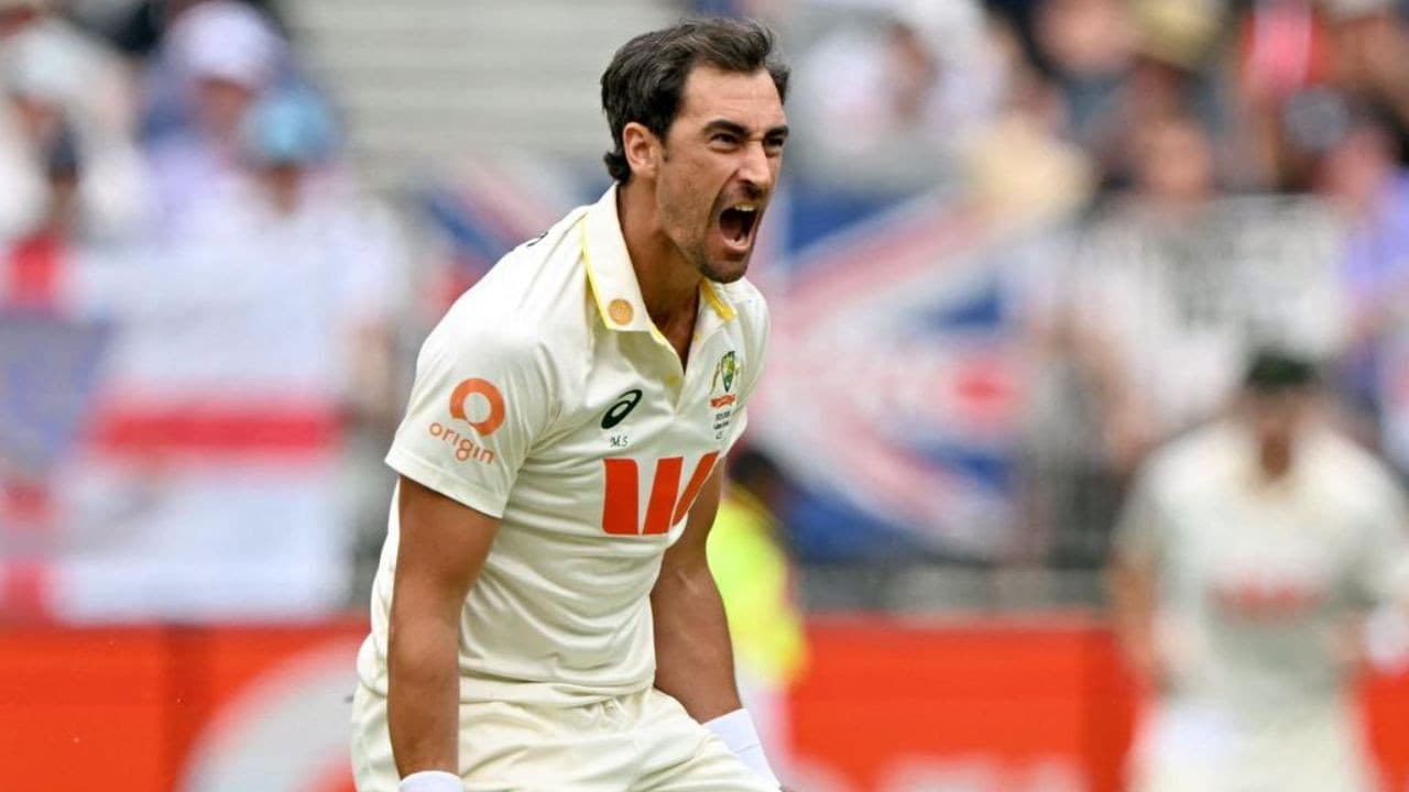 Ashes 2025: मिचेल स्टार्क ने टेस्ट क्रिकेट में रचा इतिहास, ऐसा करने वाले बने दुनिया के पहले गेंदबाज | ashes 2025 mitchell starc scripts history against england