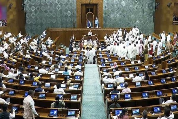 वंदे मातरम पर आज संसद में चर्चा, पीएम नरेंद्र मोदी करेंगे शुरुआत