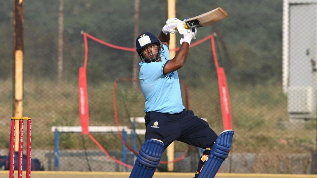 IPL 2026 ऑक्शन से पहले सरफराज खान ने बल्ले से मचाया बवाल, 18 गेंदों पर जड़ दी फिफ्टी | sarfaraz khan hits 18 balls half century in syed mushtaq ali trophy