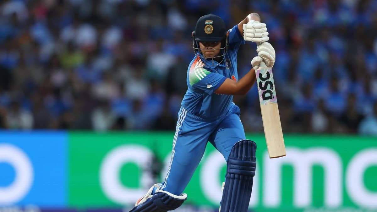 वर्ल्ड कप 2025 जिताने वाली शेफाली को मिला बड़ा सम्मान, ICC ने इस अवॉर्ड से किया सम्मानित | icc named Shafali Verma player of the month award for november
