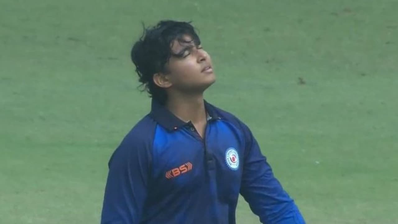 7 छक्के, 7 चौके...वैभव सूर्यवंशी ने सैयद मुश्ताक अली ट्रॉफी में किया IPL जैसा कारनामा, ऐसा करने वाले बने दुनिया के पहले बल्लेबाज | 7 sixes 7 fours Vaibhav Suryavanshi achieved an IPL-like feat in the Syed Mushtaq Ali Trophy