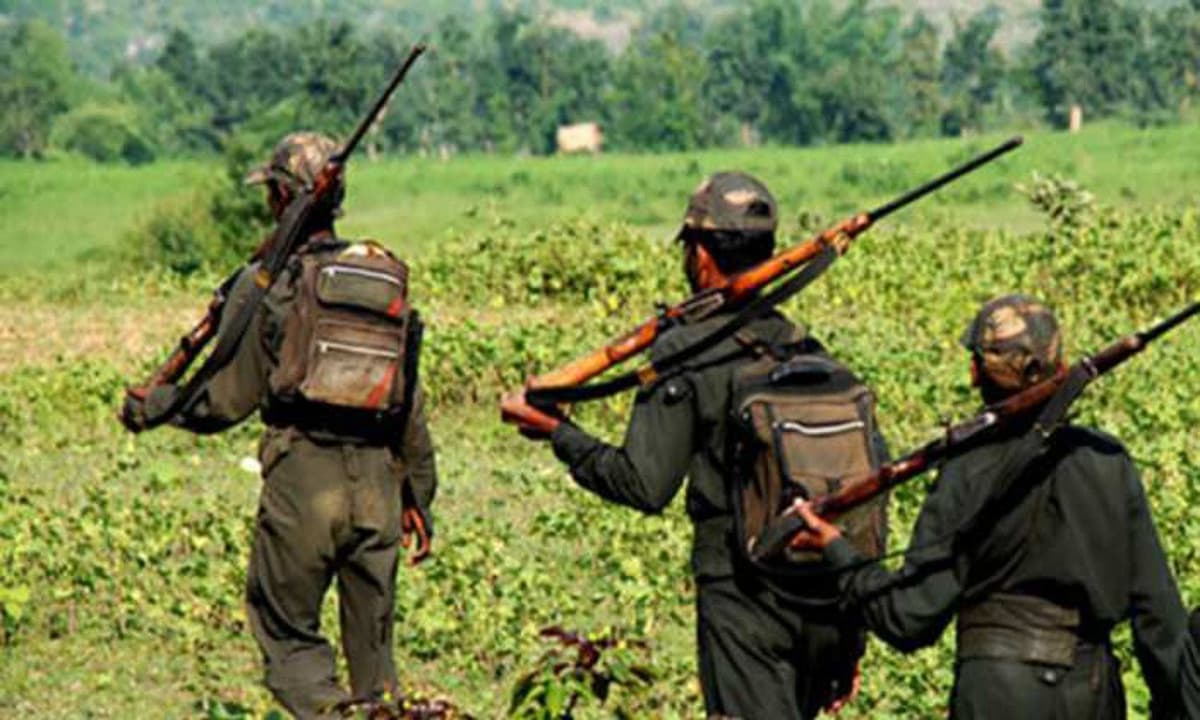 कोर्ट ने तीन माओवादी आरोपियों को दस-दस साल की सजा सुनाई, पुलिस पर हमला