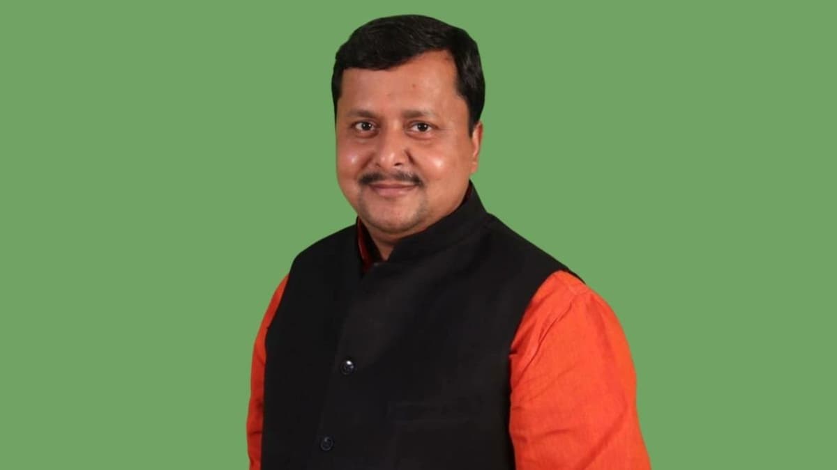 नितिन नबीन ने बीजेपी अध्यक्ष पद के लिए नामांकन भरा, 20 प्रस्तावक शामिल