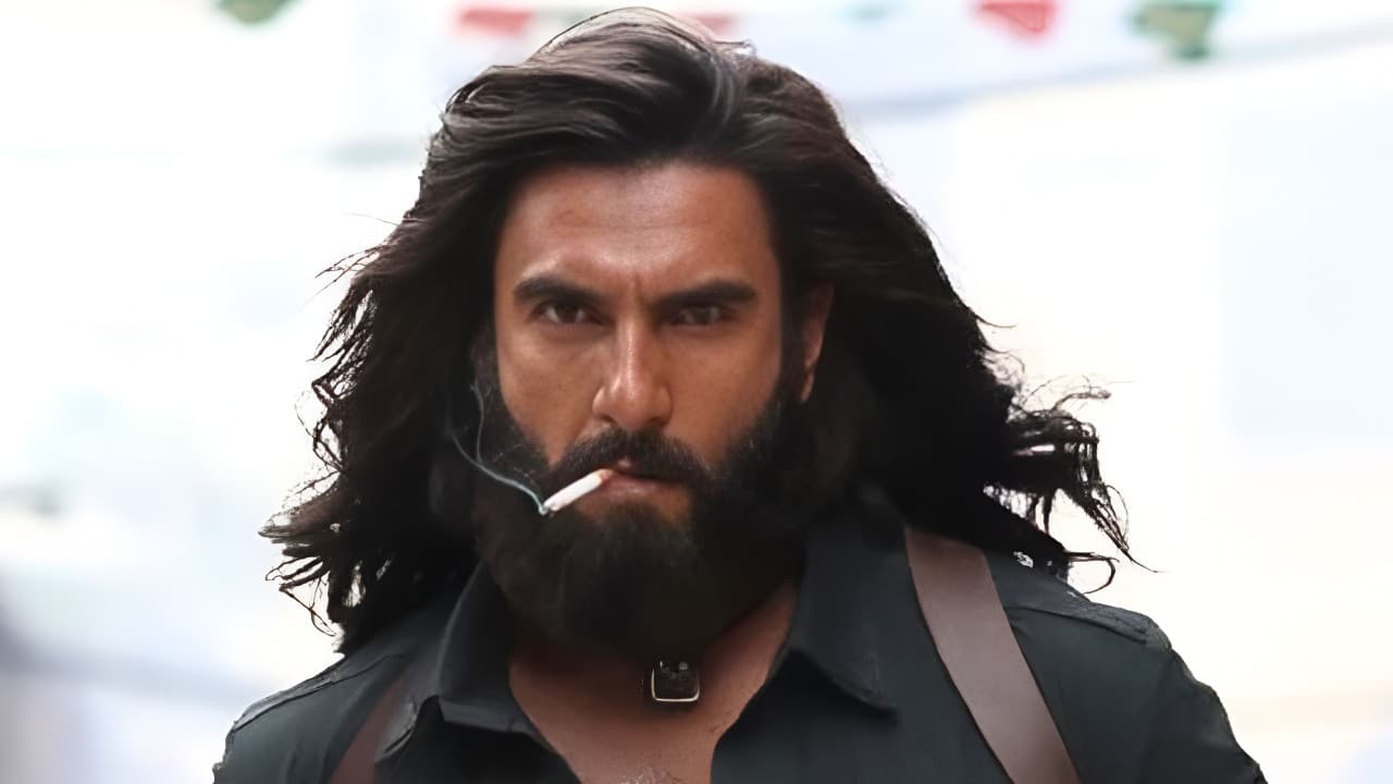 'धुरंधर' ओटीटी पर नेटफ्लिक्स पर कल होगी रिलीज या फिर..., यहां एक क्लिक में दूर करें सारी कंफ्यूजन | Ranveer Singh starrer dhurandhar ott release fact check film when and where to watch on digital platforms