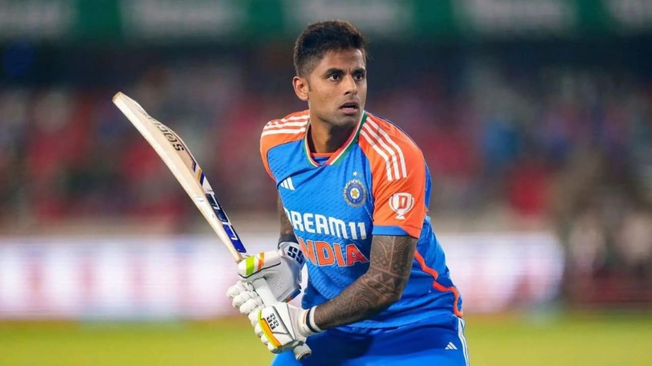 IND vs NZ: सूर्यकुमार यादव ने बाबर आजम का रिकॉर्ड तोड़ा, सबसे कम दिनों में 100 टी20 खेलने का बनाया महारिकॉर्ड | Suryakumar Yadav achiev special milestone in T20 format