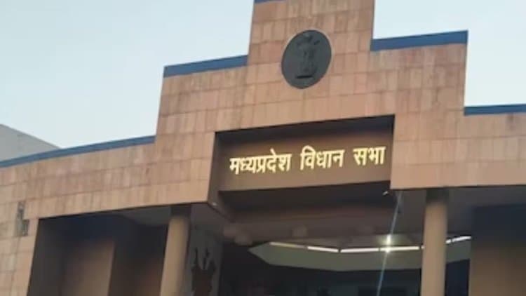 MP BJP MLA questions his own government says ministers not giving correct answers cover-ups being done | MP: बीजेपी विधायक ने अपनी ही सरकार पर उठाए सवाल, कहा