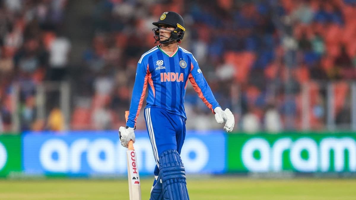 T20 World Cup: अभिषेक शर्मा को खिलाने को लेकर कोचों में महाभारत! एशिया कप का हीरो T20 वर्ल्ड कप में साबित हो रहा 'जीरो' | T20 World Cup IND vs SA Coaches clash over Abhishek Sharma flop performance