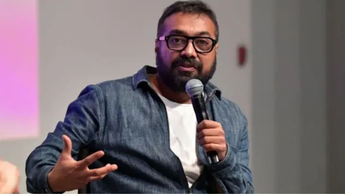 एपस्टीन फाइल्स विवाद से जुड़े अनुराग कश्यप के तार? फिल्ममेकर का नाम आते ही मची सनसनी, जानें आरोपों पर क्या दी सफाई | anurag kashyap finally comment To Epstein files name controversy filmmaker clarification never been to beijing