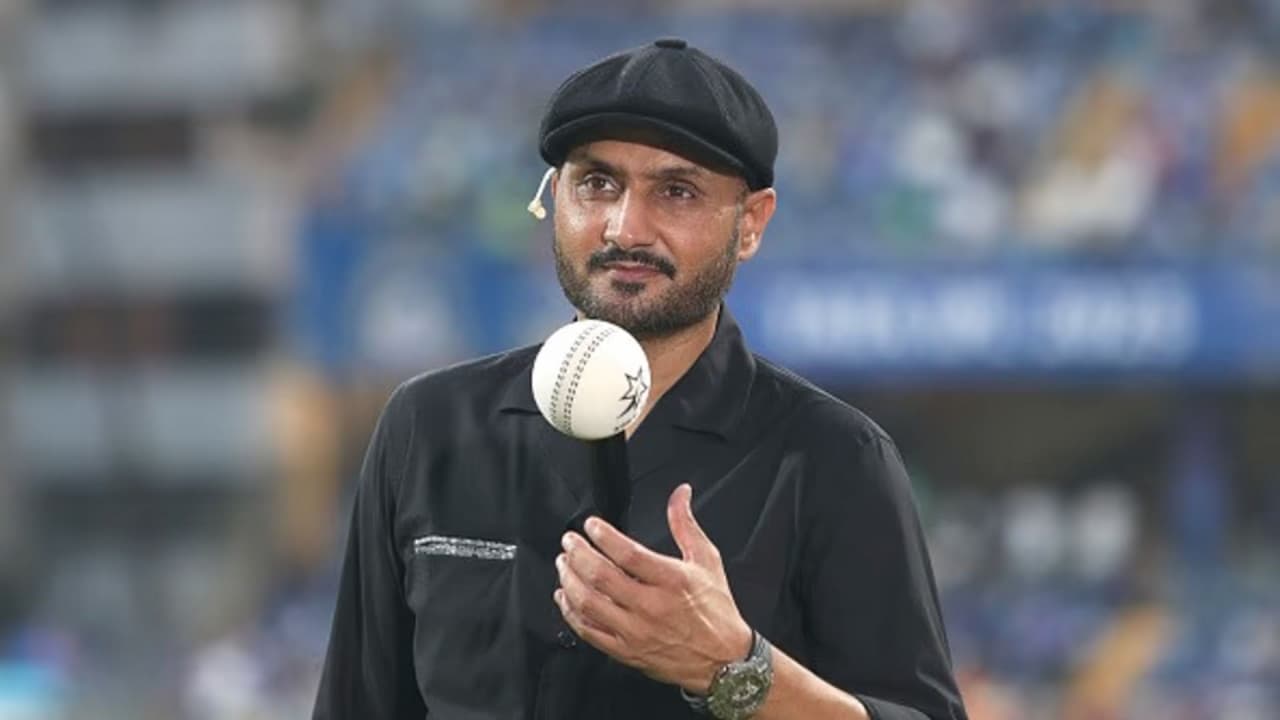 'एशिया कप में देशभक्ति कहां गई थी...', टी 20 वर्ल्ड कप में भारत के खिलाफ मैच के बॉयकॉट पर भड़के हरभजन सिंह, दी ये चेतावनी | Former cricketer Harbhajan Singh slams Pakistan t20 world cup boycott of india clash