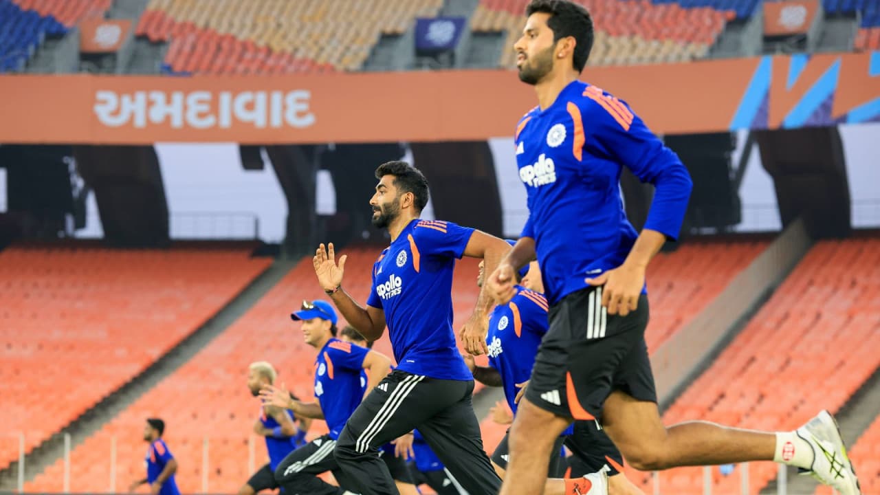 India vs South Africa Live Streaming: कहां देखें भारत-अफ्रीका T20 वर्ल्ड कप मैच की लाइव स्ट्रीमिंग, यहां जानें हेड-टू-हेड, पिच और मौसम रिपोर्ट | India vs south africa super 8 match live streaming T20 World Cup 2026 where and watch india vs sa live telecast