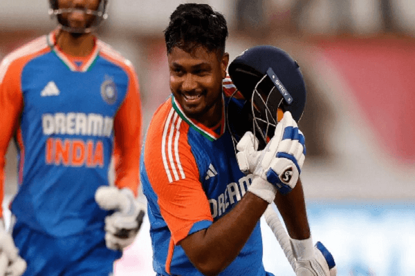 संजू सैमसन का इमोशनल जश्न चर्चा में, हेलमेट उछालने पर क्या इंटरनेशनल क्रिकेट काउंसिल लेगी एक्शन?