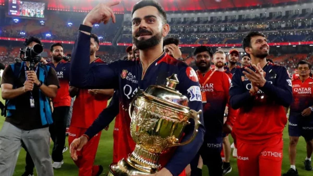 होली पर RCB फैंस को बड़ा तोहफा, अपने होम ग्राउंड में खेलती नजर आएगी डिफेंडिंग चैंपियन | IPL 2026 IPL matches will play Chinnaswamy Stadium Virat Kohli RCB