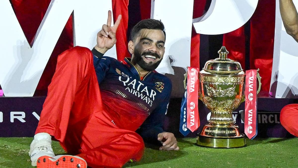 RCB की 'विराट' डील! 16000 करोड़ में इस ग्रुप ने खरीदा, जानें कौन बने नए मालिक? | IPL 2026 Aditya Birla Group and David Blitzer buy Royal Challengers Bangalore virat kohli Harsh Goenka
