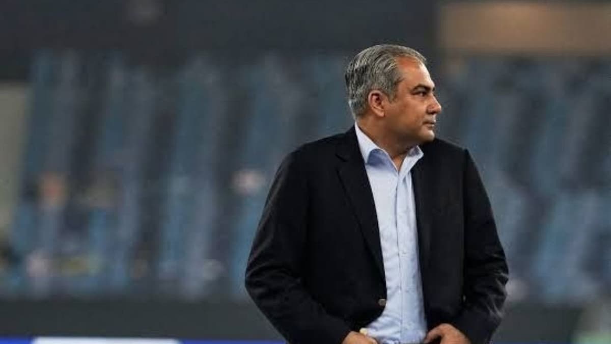 PSL बना 'पेट्रोल शॉर्टेज लीग'! बिना फैंस केवल 2 शहरों होगी पूरी लीग; सोशल मीडिया पर फिर बना PCB का मजाक | PSL Memes as Petrol Shortage League PCB Mocked On Social Media