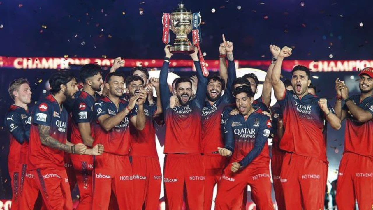 IPL 2026: RCB का पहला मुकाबला मुश्किल? आकाश चोपड़ा ने बताई तीन बड़ी चुनौतियां