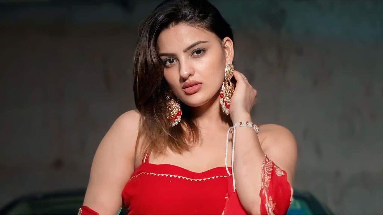 हरियाणवी अभिनेत्री दिव्यांका सिरोही की हुई मौत, 30 की उम्र में घर में दिल का दौरा पड़ा | Haryanvi Actress Divyanka Sirohi Dies At 30 After Suffering Heart Attack as per Report
