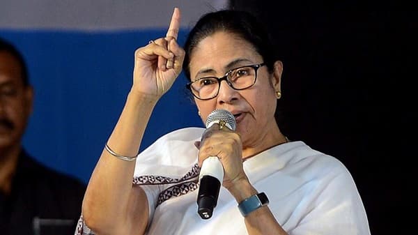 “What kind of language is this?” Mamata Banerjee launches a sharp counter-attack on Amit Shah; Bengal politics heats up amidst election rhetoric