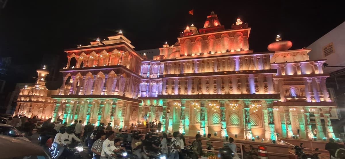 प्यारा सजा है दरबार भवानी…