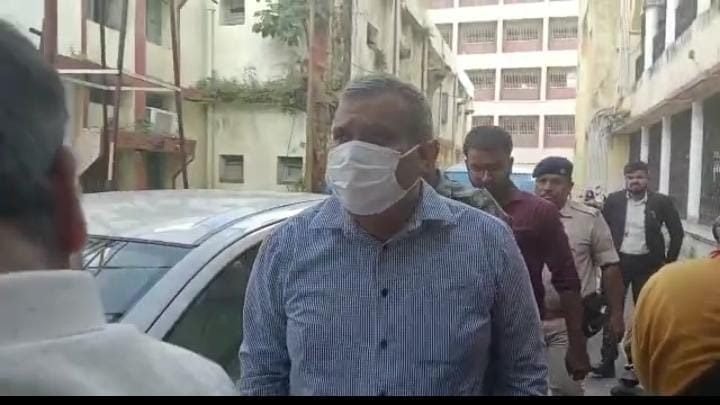 सुप्रीम कोर्ट ने कहा मामला हाईकोर्ट में, हस्तक्षेप नहीं करेंगे