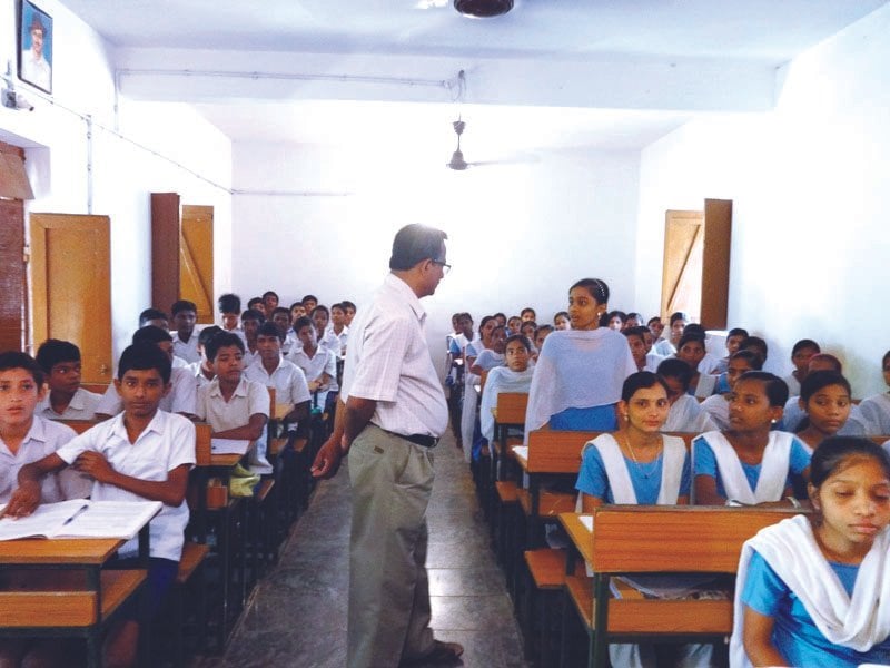स्कूलों में पढ़ाई और व्यवस्था के निरीक्षण के लिये बनाये गये नोडल पदाधिकारी