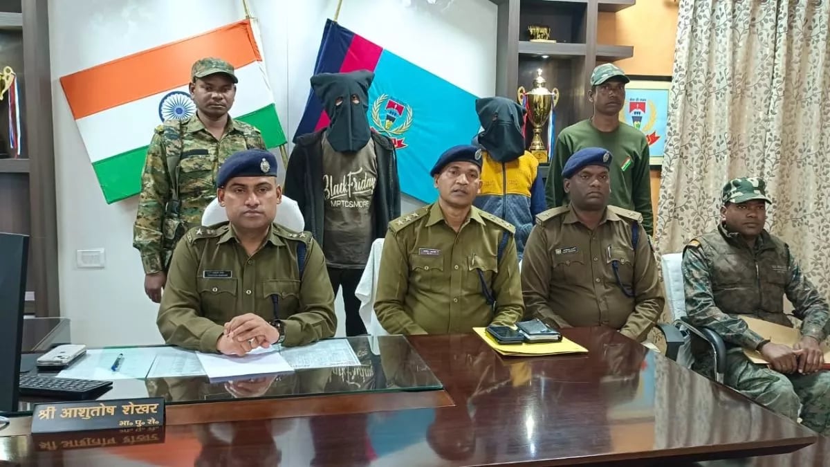 बुजुर्ग दंपती और पोते की हत्याकांड का खुलासा, पड़ोसी दोनों पत्नी सहित धराया