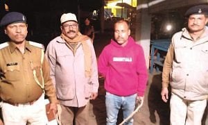 बिहार ले जा रहे नकली शराब और स्प्रिट के साथ एक तस्कर धराया