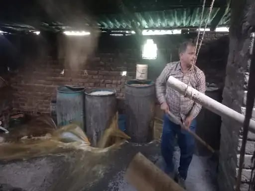 अवैध शराब के खिलाफ कार्रवाई में 4 शराब भट्ठियां ध्वस्त किया, उपकरण नष्ट