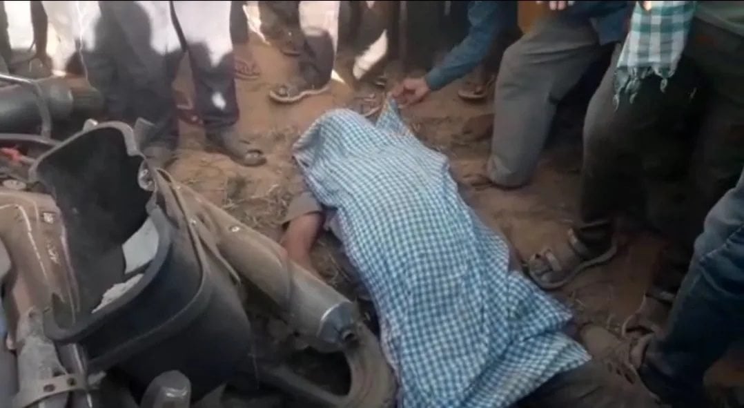 हजारीबाग- महावीर प्रसाद का शव खेत में पड़ा मिला