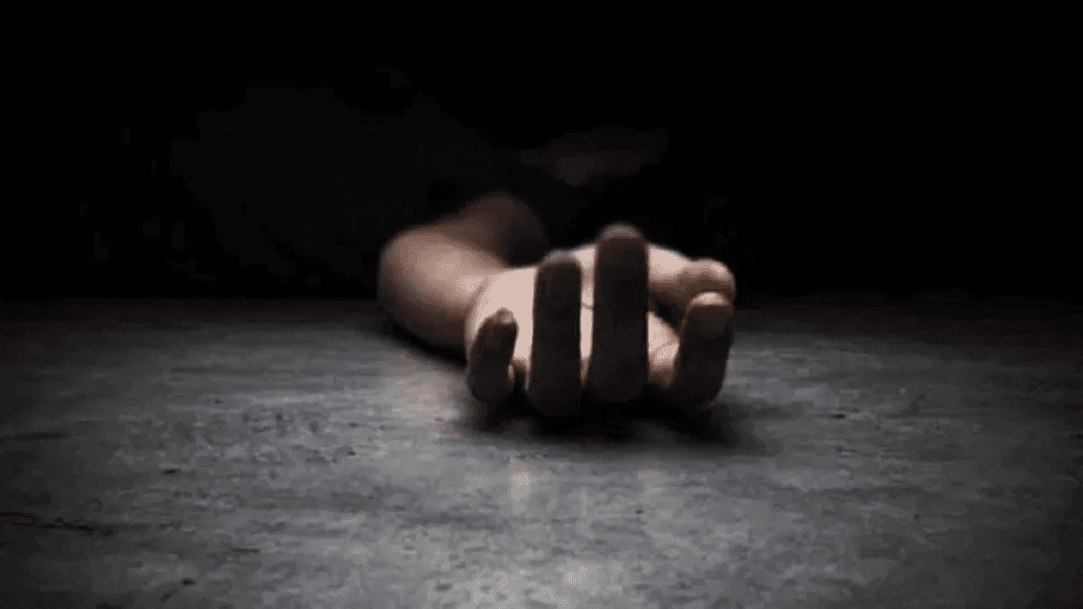 होटल के तीसरे तल्ले से कूदकर युवक ने जान देने की कोशिश की
