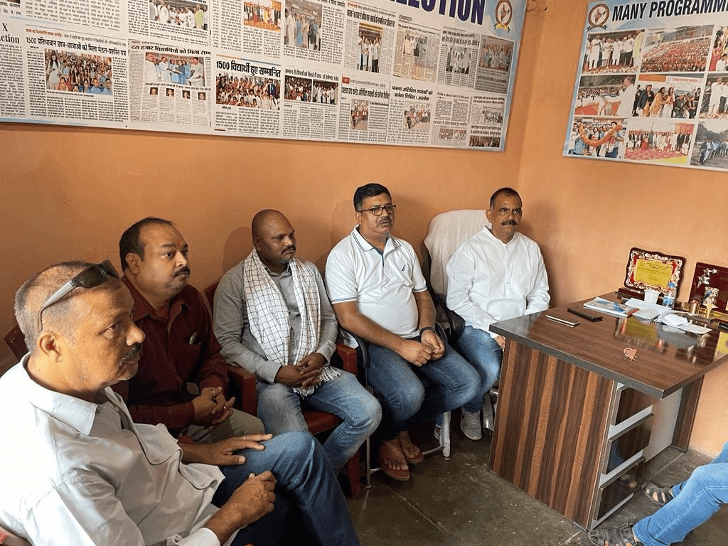 प्रचंड गर्मी को देखते हुए स्कूलों को 19 को खोलने की पासवा की मांग