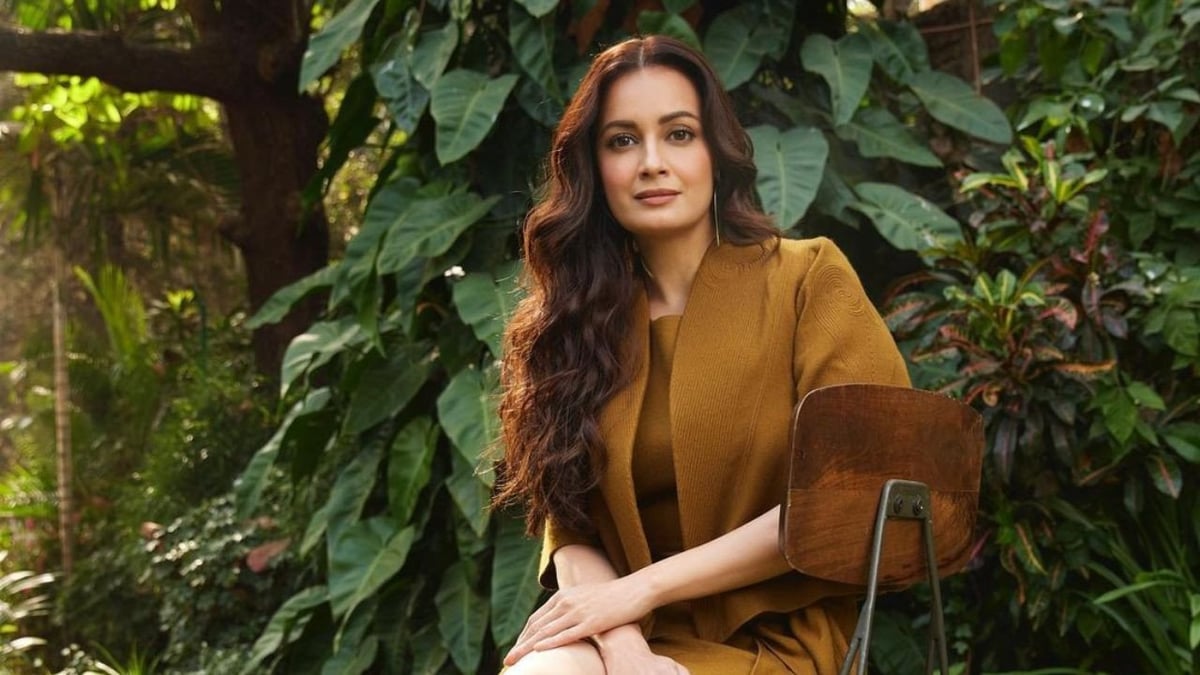 मां हिंदू, पिता क्रिश्चियन, फिर दीया मिर्जा क्यों लगाती हैं मुस्लिम सरनेम? जानें आज उनके बर्थडे पर इसका राज | Dia mirza birthday special actress personal life Story Behind Muslim Surname Family Background