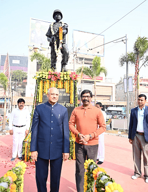 देश के प्रथम राष्ट्रपति की जयंती व शहीद अल्बर्ट एक्का की शहादत दिवस पर राज्यपाल और सीएम ने दी श्रद्धांजलि