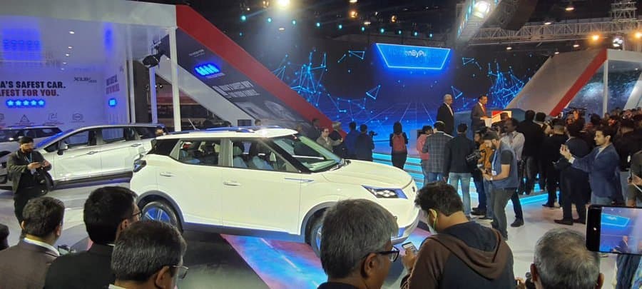 Auto Expo 2023 India LIVE Updates : Shah Rukh Khan launching the Ioniq 5 EV…