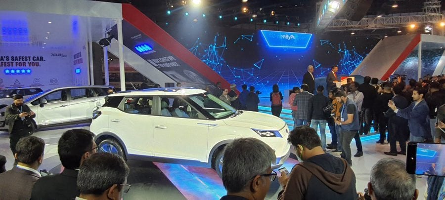 Auto Expo 2023 India LIVE Updates : Shah Rukh Khan launching the Ioniq 5 EV…