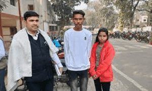प्रेमी जोड़े ने मंदिर में की शादी फिर एसएसपी ऑफिस में किया सरेंडर